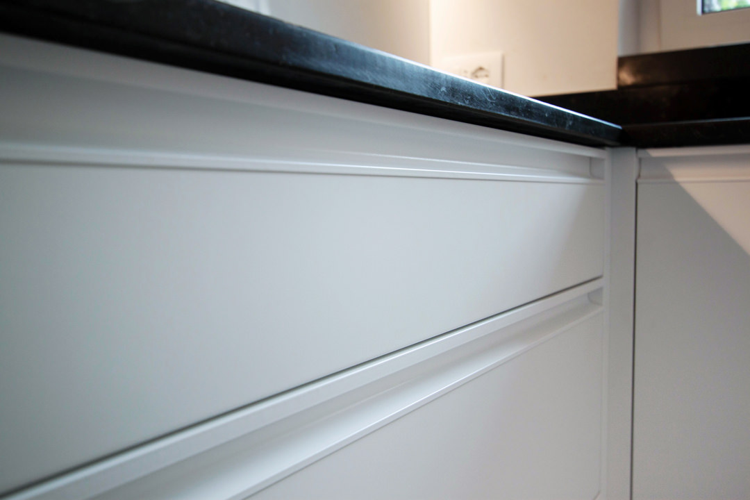 recessed handle drawers detail