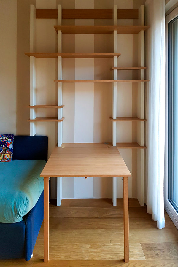  bookcase with opened smartworking top
