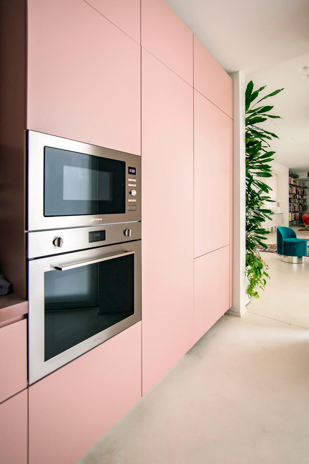 colonna forni cucina ante rosa 