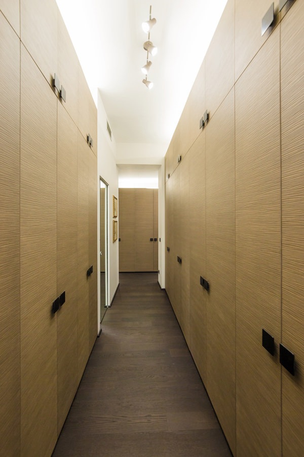  cabinets-corridor-finishing-elegant-modern-style