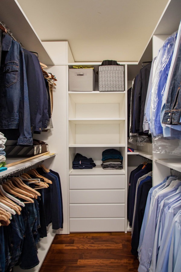 composition-walk-in-closet-drawers-shelves-hangers