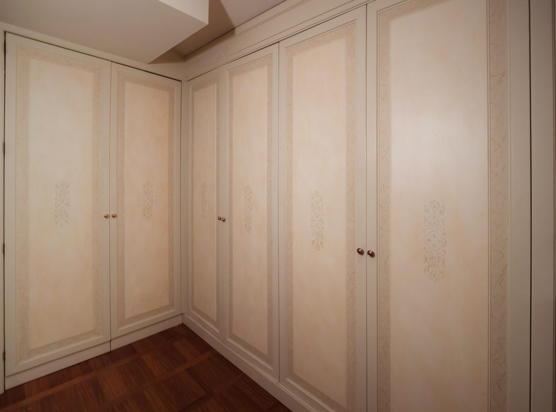 classic style wardrobes decorated cream colored doors