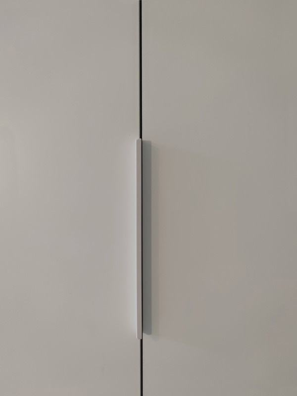 detail handles white aluminum profile cabinet front